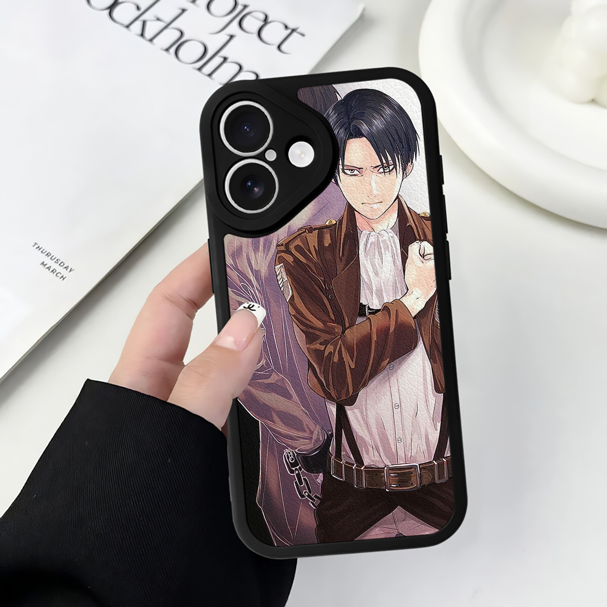（画像用） 進撃の巨人 Attack on Titan 【iPhone 16シリーズ対応】シリコンスマホケース（レザー調） 材質：シリコン